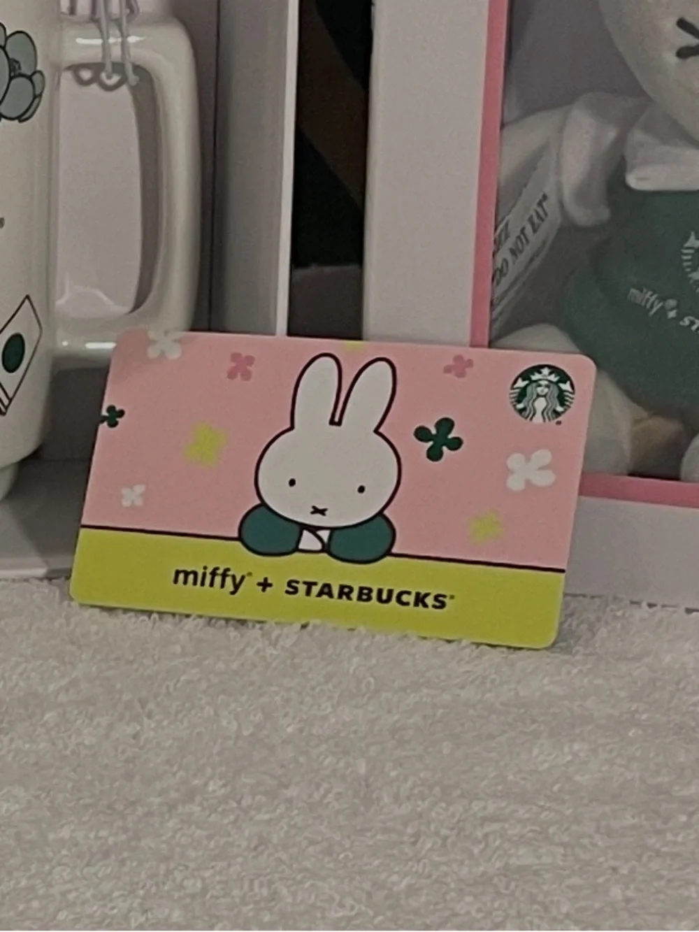 Starbucks x hello kitty x miffy Lot